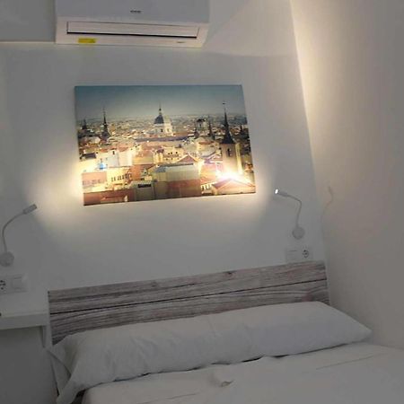 Hostal Royal Begona Madrid Extérieur photo