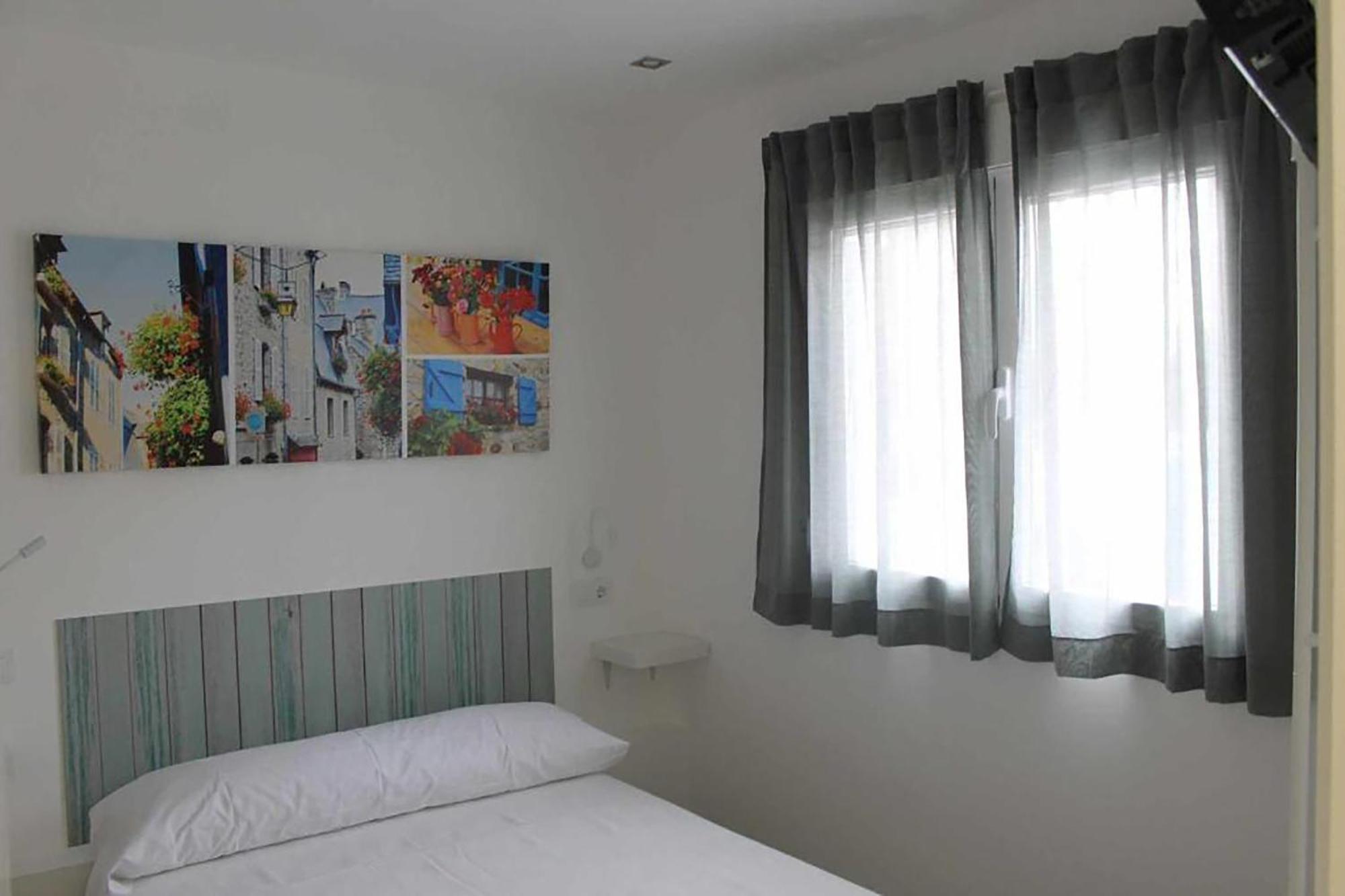 Hostal Royal Begona Madrid Extérieur photo
